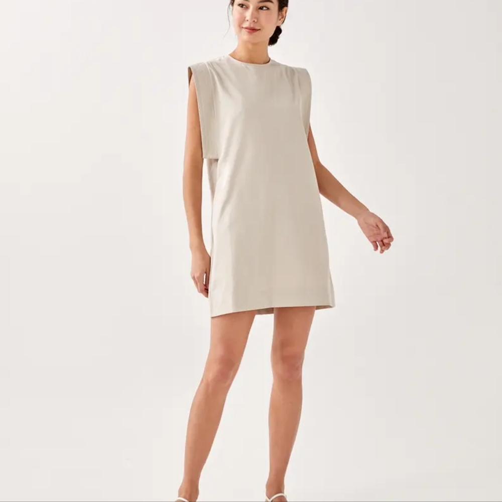 Loki Tailored Shift Dreas